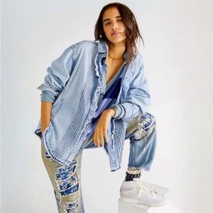 NWT-BOHO TUXEDO RUFFLED BUTTON DOWN DENIUM SHIRT.